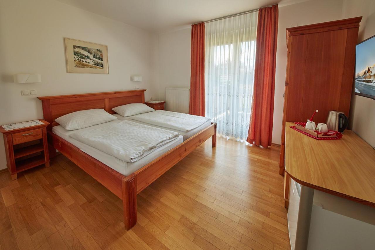 Rute Hotel And Apartments Kranjska Gora Exterior foto